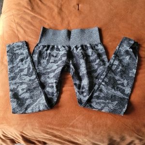 Nvgtn Camo Seamless Leggings